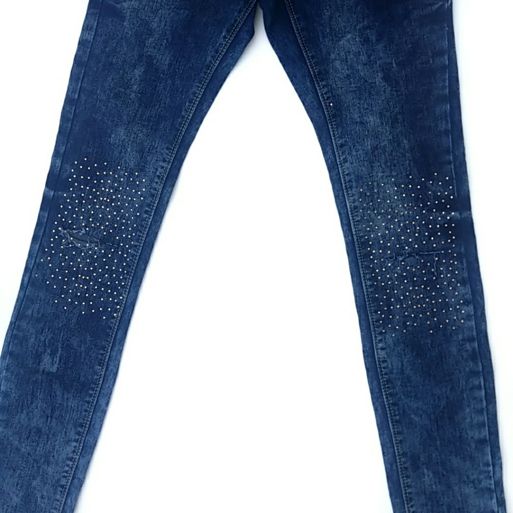 Jeans with a pop of sparkle - Picture 4 of 8